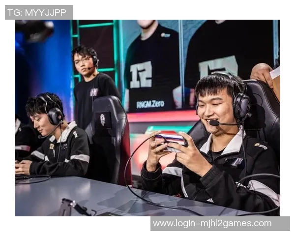 深入分析RNG战队边路渗透打法的战术精髓与实战应用 深入分析RNG战队边路渗透打法的战术精髓与实战应用